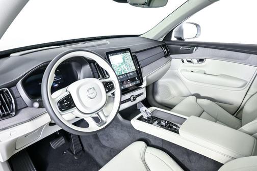 2026 Volvo XC90 Ultra, B6 AWD Gas (mild hybrid), Gasoline, Bright, 7 Seats