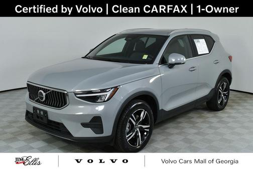 2025 Volvo XC40 B5 Core Bright Theme