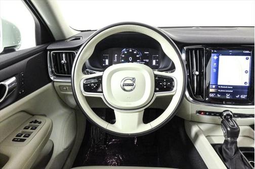 2019 Volvo S60 T5 Momentum