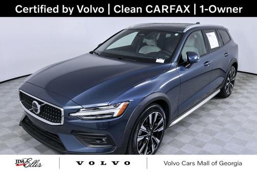 2025 Volvo V60 Cross Country B5 Ultra