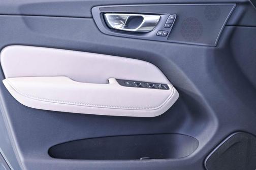Forest Lake 2026 Volvo XC60 B5 Plus