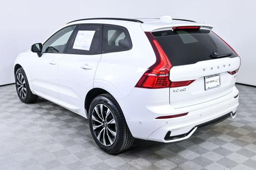 2025 Volvo XC60 B5 Plus