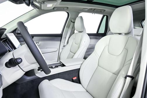 2026 Volvo XC90 Plug-In Hybrid Ultra, T8 AWD, Electric/Gasoline, Bright, 7 Seats