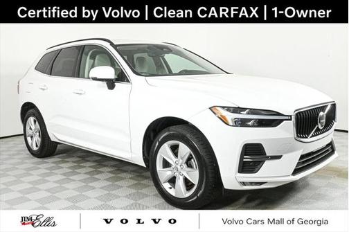 2022 Volvo XC60 B5 Momentum