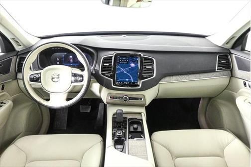 2024 Volvo XC90 B5 Plus Bright Theme