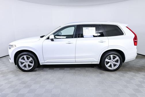 Crystal White Metallic 2023 Volvo XC90 B5 Core