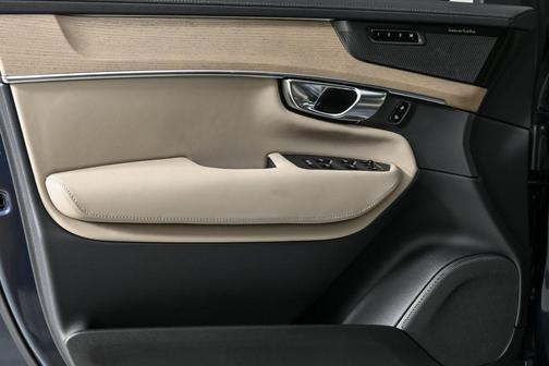 2026 Volvo XC90 Plug-In Hybrid T8 Ultra 7-Seater