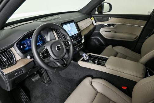 2026 Volvo XC90 Plug-In Hybrid T8 Ultra 7-Seater