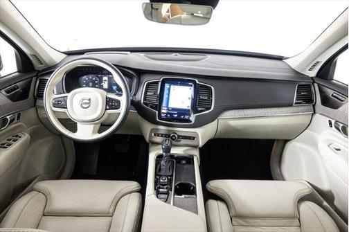 2021 Volvo XC90 T6 Inscription