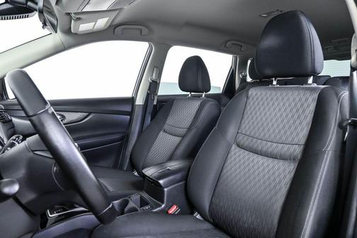 Gun Metallic 2020 Nissan Rogue SV
