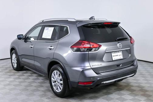 Gun Metallic 2020 Nissan Rogue SV