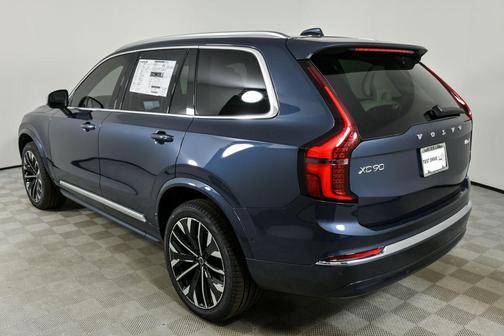 2026 Volvo XC90 B6 Ultra 7-Seater