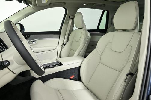 2026 Volvo XC90 B6 Ultra 7-Seater