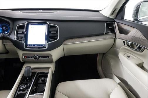 2023 Volvo XC90 B6 Plus 7-Seater