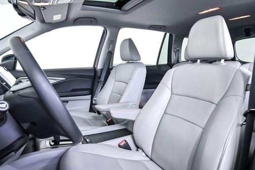 Blue 2017 Honda Pilot EX-L