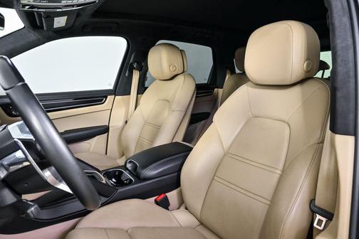 2021 Porsche Cayenne GTS