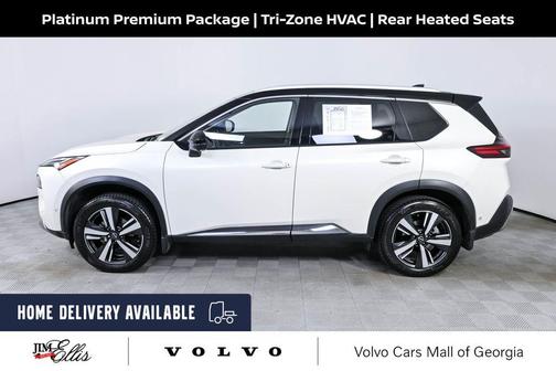Pearl White Tricoat/Super Black 2023 Nissan Rogue Platinum