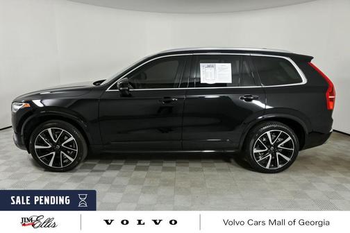 2021 Volvo XC90 T6 Momentum