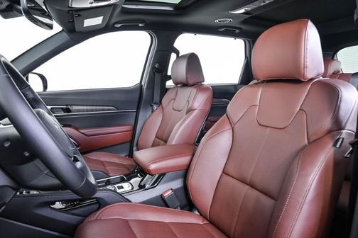 Everlasting Silver 2025 Kia Telluride SX