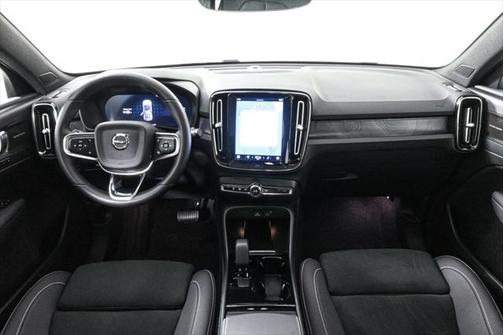 2024 Volvo C40 Recharge Pure Electric Twin Ultimate