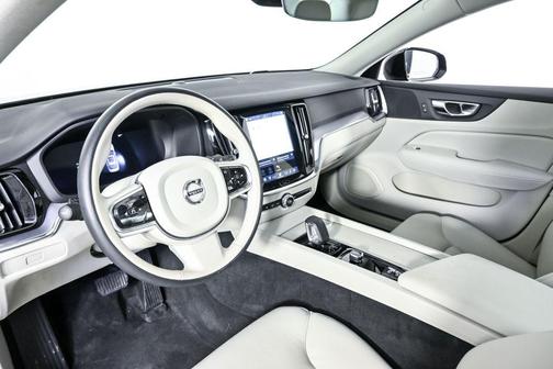 Denim Blue Metallic 2025 Volvo S60 B5 Core