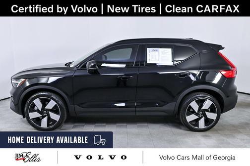 Onyx Black Metallic 2024 Volvo XC40 Recharge Pure Electric Twin Plus