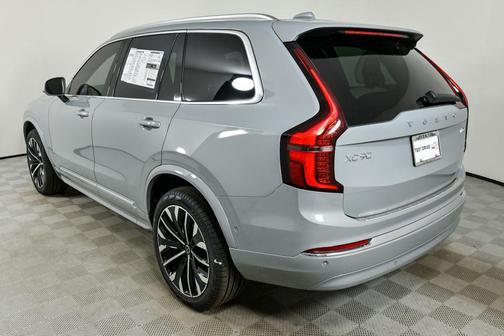 2026 Volvo XC90 B6 Plus 7-Seater