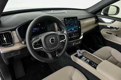 2026 Volvo XC90 B6 Plus 7-Seater