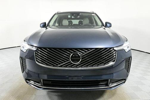 2025 Volvo XC90 B6 Ultra