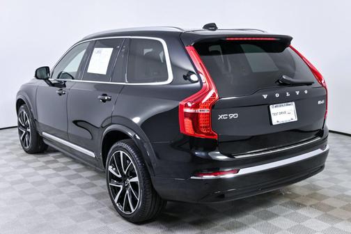2024 Volvo XC90 B6 Plus Bright Theme 7-Seater