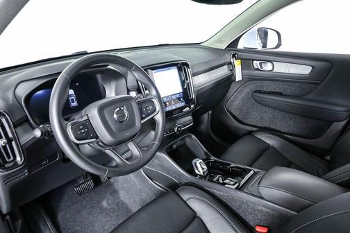Blue 2025 Volvo XC40 B5 Plus Bright Theme