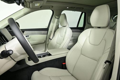 2026 Volvo XC90 B6 Ultra 7-Seater