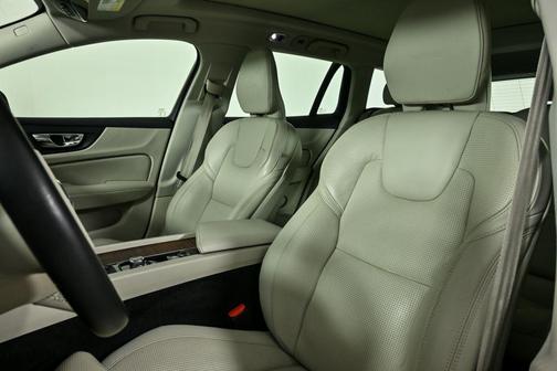 2019 Volvo V60 T6 Inscription