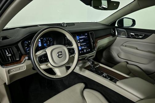 2019 Volvo V60 T6 Inscription