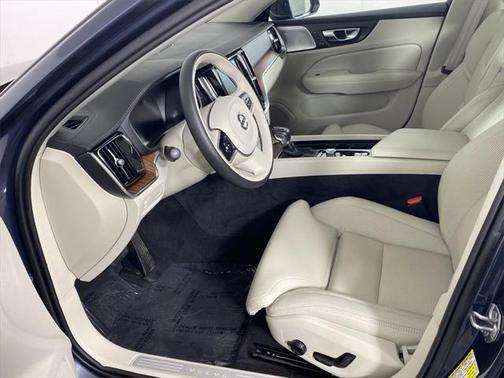 2019 Volvo V60 T6 Inscription
