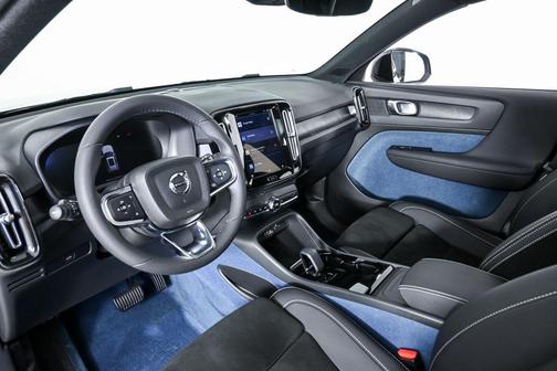 2023 Volvo XC40 Recharge Pure Electric Twin Plus