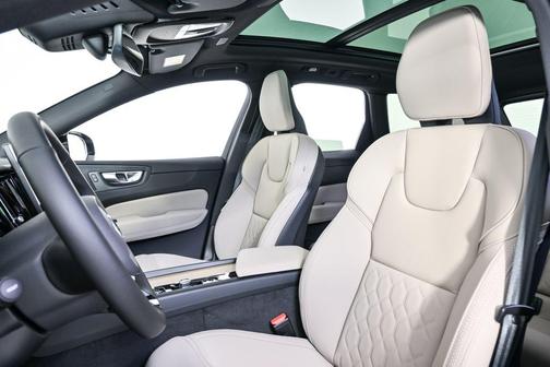 2026 Volvo XC60 B5 Core