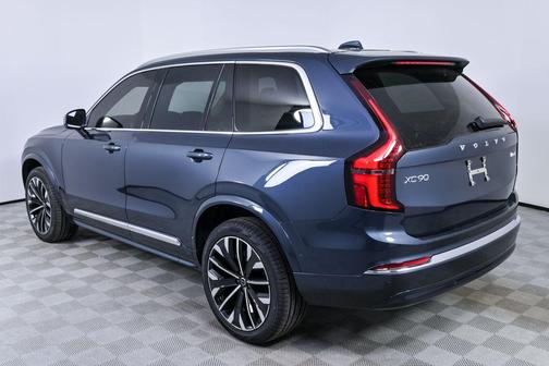 2026 Volvo XC90 Ultra, B5 AWD Gas (mild hybrid), Gasoline, Bright, 6 Seats