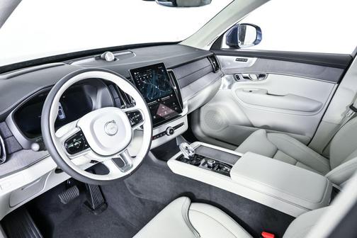 2026 Volvo XC90 Ultra, B5 AWD Gas (mild hybrid), Gasoline, Bright, 6 Seats