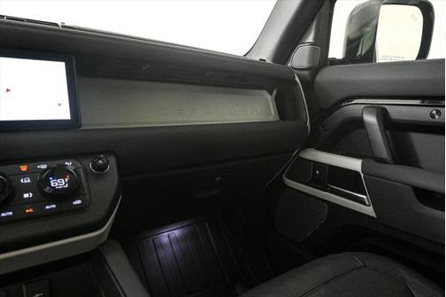 2023 Land Rover Defender 90 S