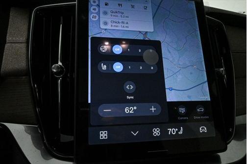 2025 Volvo XC90 B6 Core