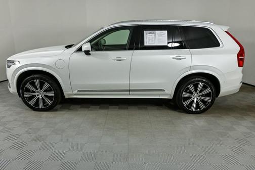 2024 Volvo XC90 Recharge Plug-In Hybrid T8 Plus Bright Theme 7-Seater
