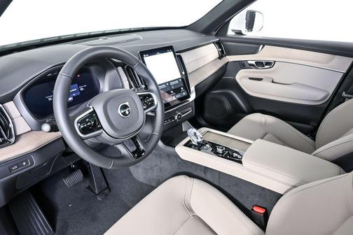 2026 Volvo XC90 Plug-In Hybrid T8 Plus 7-Seater