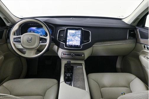 2024 Volvo XC90 B6 Plus Bright Theme 7-Seater