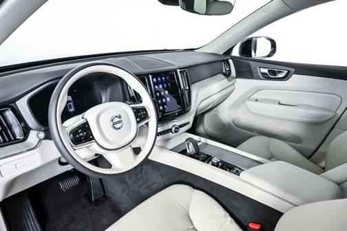 Denim Blue Metallic 2023 Volvo XC60 B5 Plus Dark Theme