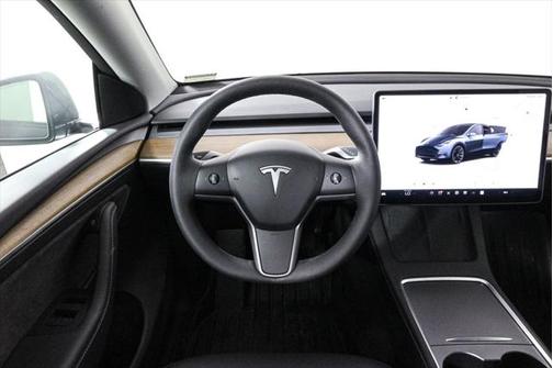 2024 Tesla Model Y Long Range Dual Motor All-Wheel Drive