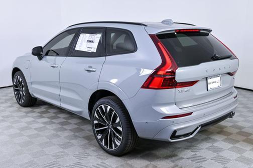 2026 Volvo XC60 Plug-In Hybrid Ultra, T8 AWD Electric/Gasoline, Dark