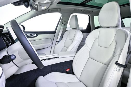 2026 Volvo XC60 Plug-In Hybrid Ultra, T8 AWD Electric/Gasoline, Dark