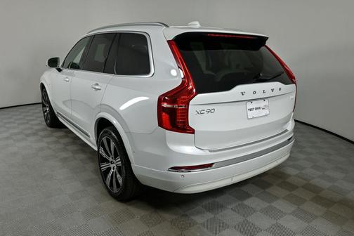 2024 Volvo XC90 Recharge Plug-In Hybrid T8 Plus 6-Seater