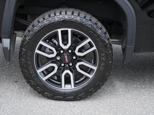 2025 GMC Sierra 1500 AT4